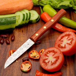 Gemüsemesser Zöppken mit Holzgriff, perfekt für Gemüse und Obst, exzellent scharf und rustikal im Stil.